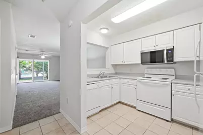 4270 Calinda Lane #316, Niceville, FL 32578 - Photo 3