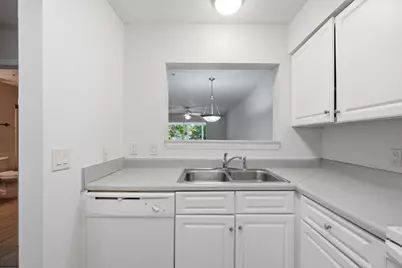 4270 Calinda Lane #316, Niceville, FL 32578 - Photo 7