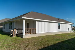 2624 Saltgrass Wy, Crestview, FL 32536 - Photo 5