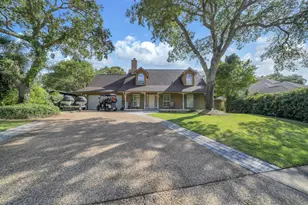 702 N Lakeside Dr, Destin, FL 32541 - Photo 3