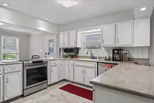 210 Shell Dr, Crestview, FL 32536 - Photo 11