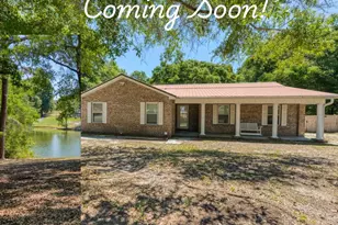 210 Shell Dr, Crestview, FL 32536 - Photo 1