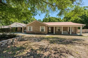 210 Shell Dr, Crestview, FL 32536 - Photo 7