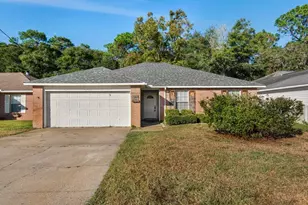 924 Emily Cir, Fort Walton Beach, FL 32547 - Photo 1