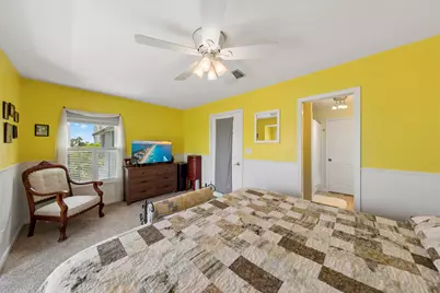 8522 Gulf Boulevard #APT 11, Navarre, FL 32566 - Photo 17
