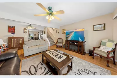 8522 Gulf Boulevard #APT 11, Navarre, FL 32566 - Photo 11