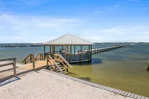 8522 Gulf Blvd, Navarre, FL 32566 - Photo 31