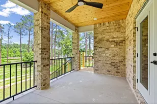 699 Pinewood Dr, Defuniak Springs, FL 32433 - Photo 5
