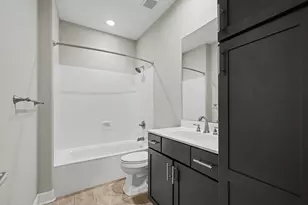 490 Soundview Ct, Mary Esther, FL 32569 - Photo 35