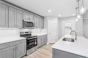 6635 Prosperity Ln, Milton, FL 32570 - Photo 13