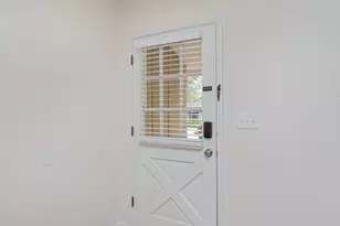 211 20th St, Niceville, FL 32578 - Photo 5