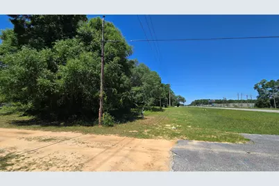 3212 E James Lee Boulevard, Crestview, FL 32539 - Photo 3
