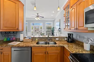 8319 Thomas Dr, Panama City Beach, FL 32408 - Photo 9