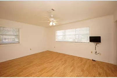 319 NW Briarwood Circle, Fort Walton Beach, FL 32548 - Photo 19