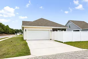 16 Woodsorrel St, Freeport, FL 32439 - Photo 5