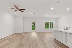 130 E Gray Owl Dr, Freeport, FL 32439 - Photo 5