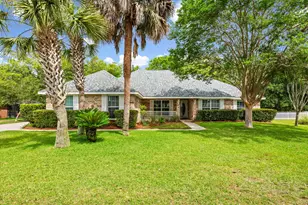 1434 William Faulkner Dr, Niceville, FL 32578 - Photo 1