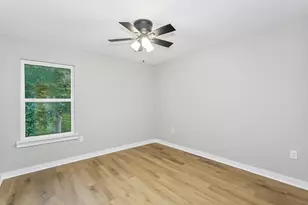 8090 3rd St, Laurel Hill, FL 32567 - Photo 25