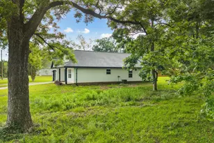 8090 3rd St, Laurel Hill, FL 32567 - Photo 31