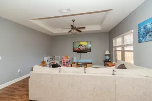668 Teal St, Crestview, FL 32539 - Photo 15