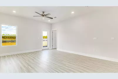 2135 Aqua Street, Gulf Breeze, FL 32563 - Photo 9