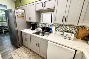 209 W Miracle Strip Pkwy, Mary Esther, FL 32569 - Photo 13