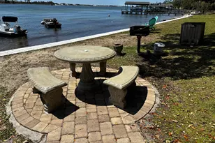 209 W Miracle Strip Pkwy, Mary Esther, FL 32569 - Photo 23