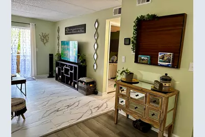 209 W Miracle Strip Parkway #D204, Mary Esther, FL 32569 - Photo 3