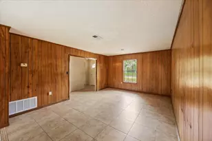 6 NE Stamford Ave, Fort Walton Beach, FL 32547 - Photo 3