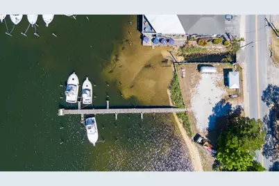 834 Bayshore Drive, Niceville, FL 32578 - Photo 31
