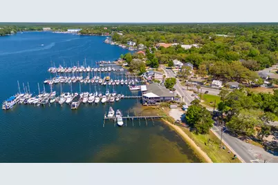 834 Bayshore Drive, Niceville, FL 32578 - Photo 19