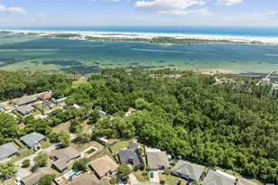 122 Dolphin Rd, Mary Esther, FL 32569 - Photo 3