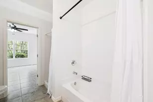 122 Dolphin Rd, Mary Esther, FL 32569 - Photo 13