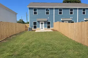 408 Walters Cir, Fort Walton Beach, FL 32547 - Photo 3