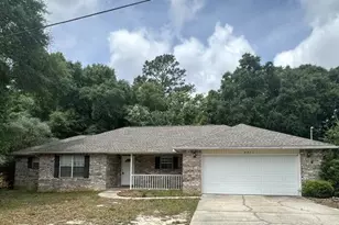 4821 Acorn Dr, Crestview, FL 32539 - Photo 1