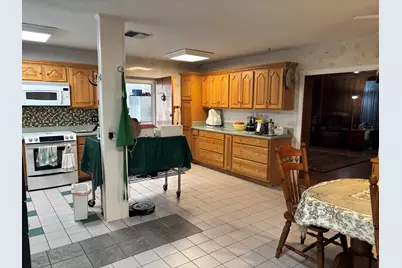 121 NW Jet Drive, Fort Walton Beach, FL 32548 - Photo 7