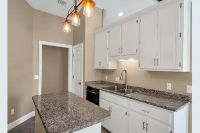 4469 Parkwood Square, Niceville, FL 32578 - Photo 5