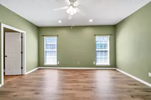 4469 Parkwood Square, Niceville, FL 32578 - Photo 23