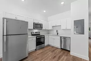 912 Barrow St, Fort Walton Beach, FL 32547 - Photo 1