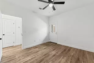 910 Barrow St, Fort Walton Beach, FL 32547 - Photo 17
