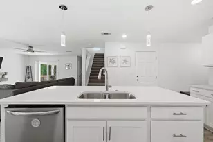 4896 Kensington Ln, Crestview, FL 32539 - Photo 15