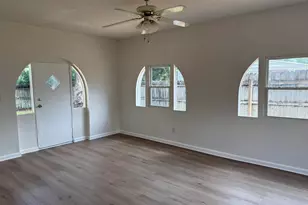401 Crystal Ln, Niceville, FL 32578 - Photo 13