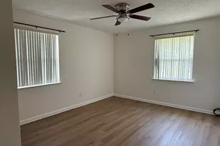 401 Crystal Ln, Niceville, FL 32578 - Photo 9