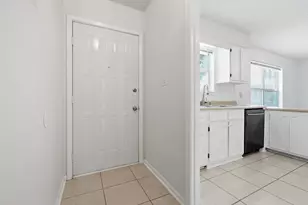 591 Brian Cir, Mary Esther, FL 32569 - Photo 7