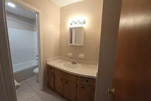 106 Valencia Dr, Fort Walton Beach, FL 32547 - Photo 23
