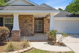 1988 Sparrow Ln, Navarre, FL 32566 - Photo 5
