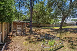 1988 Sparrow Ln, Navarre, FL 32566 - Photo 9