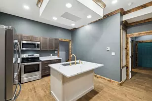 981 E Chestnut Ave, Crestview, FL 32539 - Photo 25
