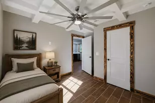 981 E Chestnut Ave, Crestview, FL 32539 - Photo 17
