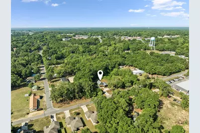 981 E Chestnut Avenue, Crestview, FL 32539 - Photo 47